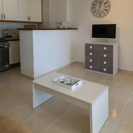 Ocean Apartment *